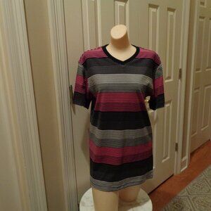 V-neck long shirt with short sleeves in gray, pink, black Sz S